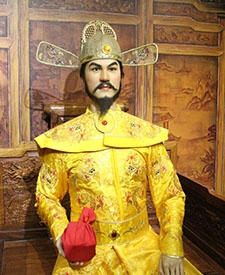 <a href='/s/cyl6755.html' target='_blank'><b>陈友谅</b></a> 陈友谅为什么会输给朱元璋 陈友谅称帝了吗?