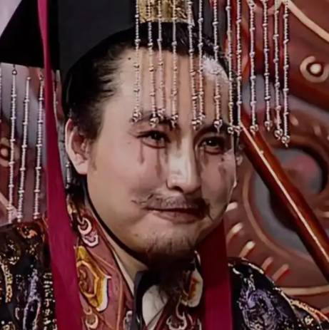 曹操未篡汉与曹丕速改朝:权力逻辑与时代变局的双重镜像