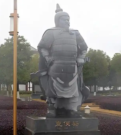 车辕上的帝国:夏侯婴如何以缰绳为笔书写西汉传奇