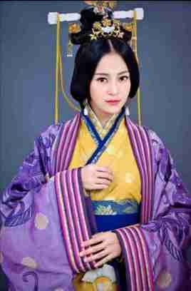 <a href='/s/gst7381.html' target='_blank'><b>郭圣通</b></a> 郭圣通是怎么给阴丽华做嫁衣的?也成全了阴丽华的爱情