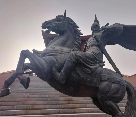 耿恭:孤城忠魂的陨落与东汉权力暗涌