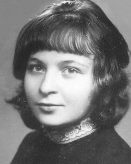 茨维塔耶娃：灵魂在诗行中燃烧的独白