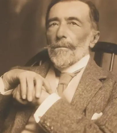 约瑟夫·康拉德：游走于多元主义之间的文学巨匠