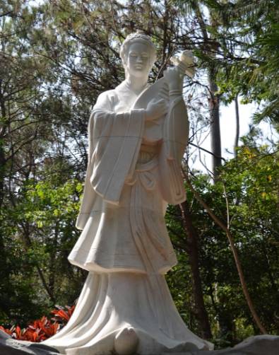 王昭君出塞：跨越千里的和平之旅