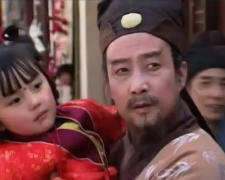 真与假的交织：甄士隐与贾家的隐秘关联