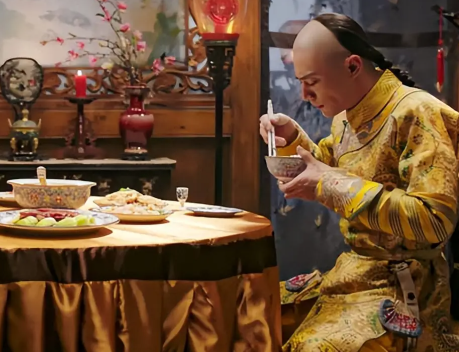 探秘古代皇帝的日程密码：时间里的权力与生活