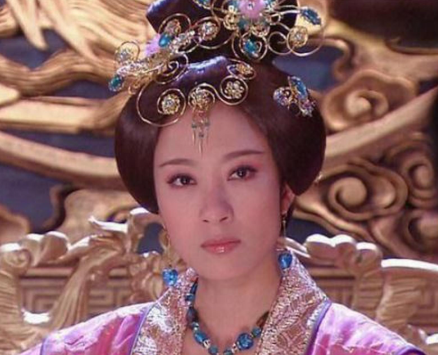 隐忍与智慧：朱见深王皇后的人生轨迹