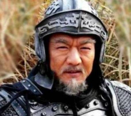 乱世浮沉中的家族舵手:侯益的时局洞察与生存智慧