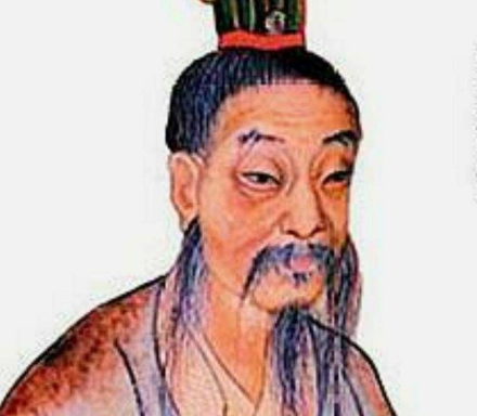 智辩定乾坤:晏婴辅齐的纵横捭阖之道