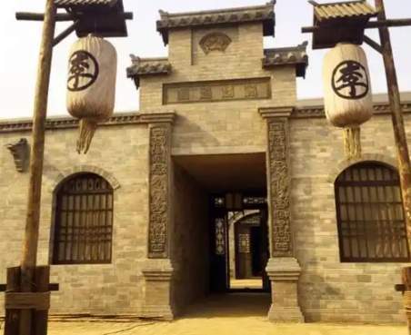 瓦岗燎原：隋末民变中民众反抗的史诗